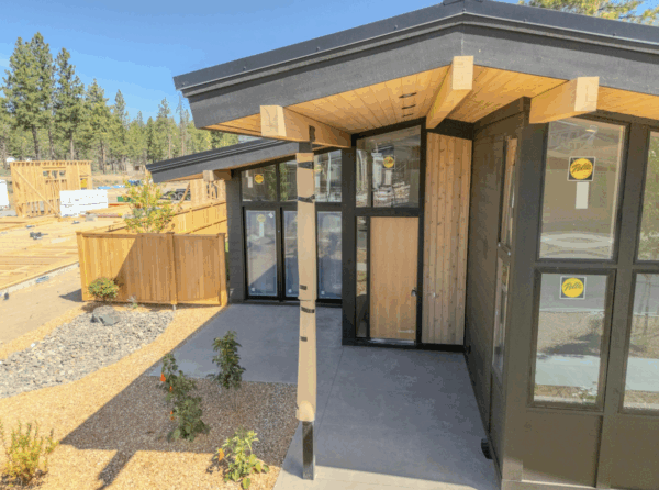 Lot 261 - Discovery West - Image 4